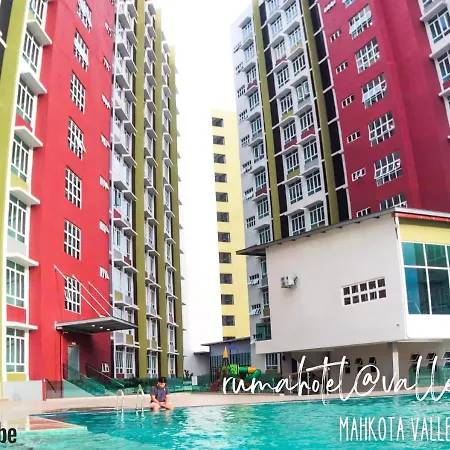 Valley Suite Indera Mahkota Kuantan By Rumahotel Exterior photo