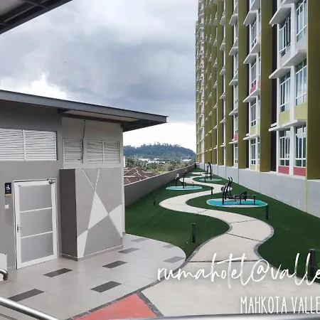 Valley Suite Indera Mahkota Kuantan By Rumahotel Exterior photo