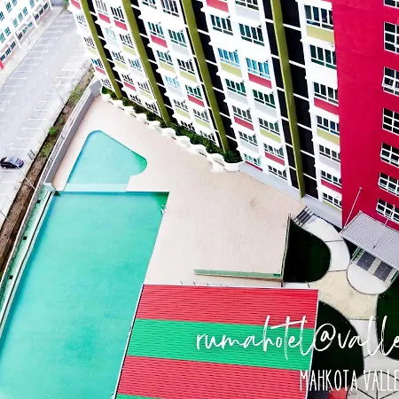 Valley Suite Indera Mahkota Kuantan By Rumahotel Exterior photo